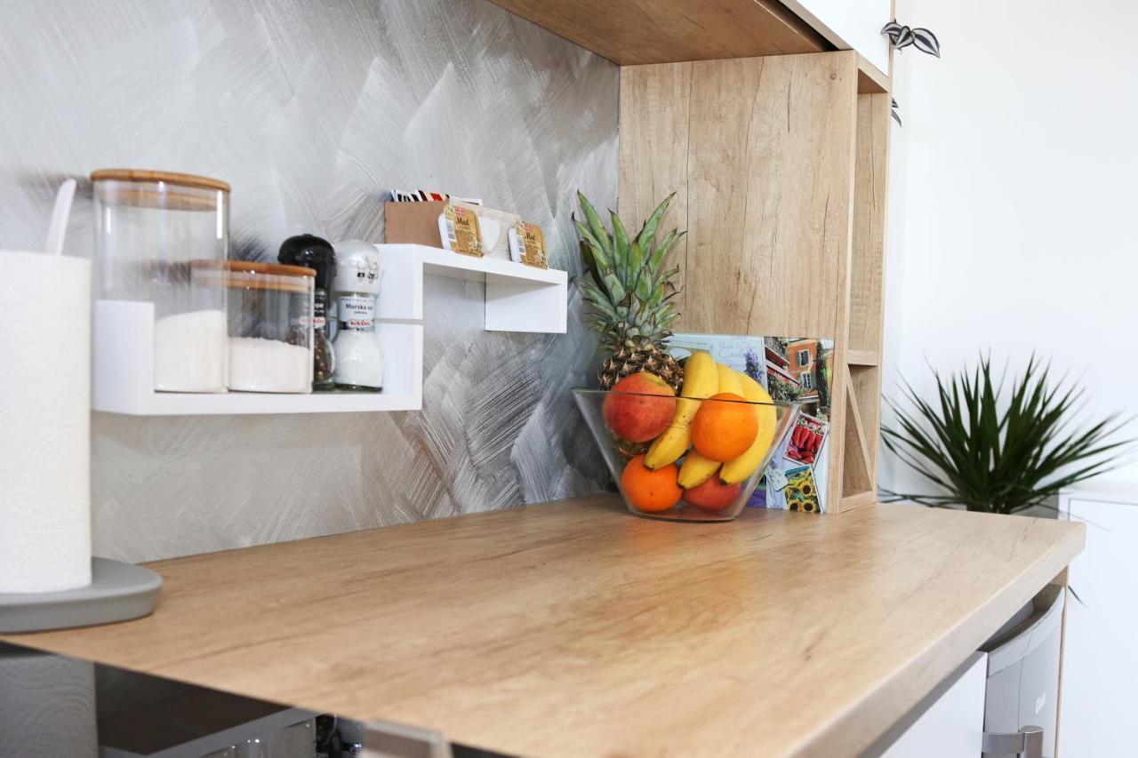 Studio Apartment Camino With Parking Zadar Exterior foto